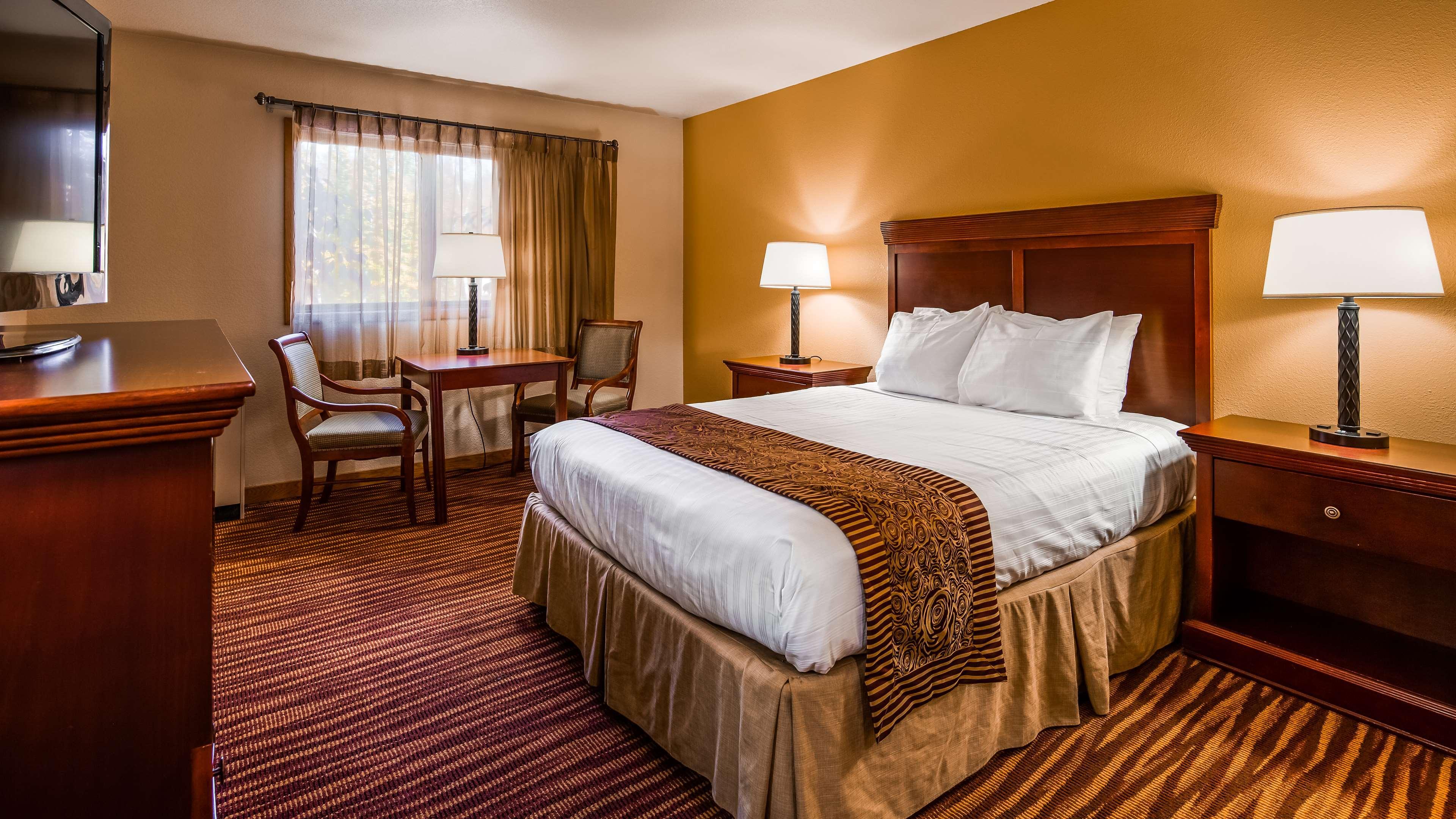 Best Western Lake Lucille Inn Василла Экстерьер фото
